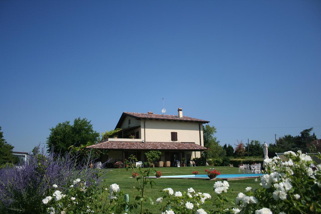 Casa Tentoni - Guest House Misano Adriatico Exteriör bild